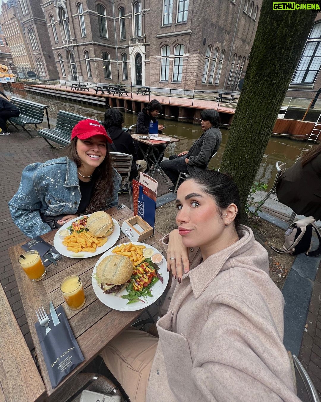 Maria Venture Instagram - 1ยบ dia em Amsterdam com a minha gata ๐ซถ๐ป๐ Amsterdam, Netherlands