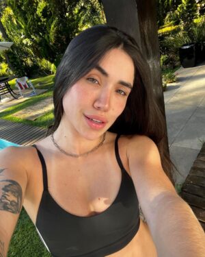 Maria Venture Instagram - essa vida de camponesa temporária é boa demais 🌾