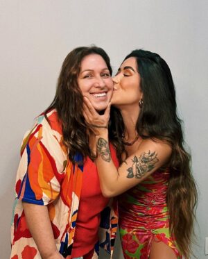 Maria Venture Instagram - meu amor todo é deles. feliz natal, que vocês possam estar junto daqueles que amam de verdade ♥️🎄