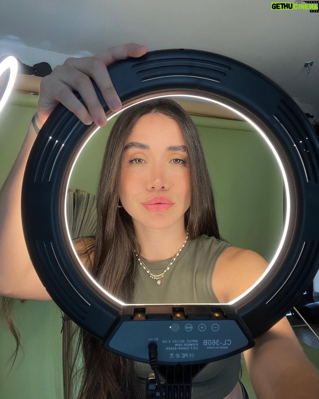 Maria Venture Instagram - o ano só começa depois do carnaval e tal