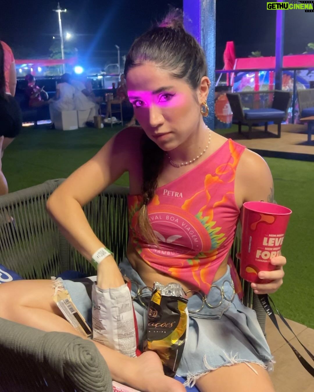 Maria Venture Instagram - um mix de como foi o @carnavalboaviagem AAAAAAA ♥️✨ amei amei amei já quero voltar pra ti Recife Recife - PE