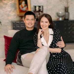 Marian Rivera Instagram - Bago matapos ang taon, yakapin mo nang mahigpit ang mga greatest love mo. Wala mang REWIND sa totoong buhay, pwede ka pa ring mag-REFOCUS, at mag-RESTART ♥️

Happy New Year everyone! Let’s LIVE BETTER, and LOVE BETTER this 2024!

#RewindMMFF #LiveAndLoveBetter2024
#SalamatLods 🙏🏻☝🏻