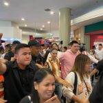 Marian Rivera Instagram - DONGYAN SURPRISE VISIT AT TRINOMA! 💚🔥 Huwag nang palampasin na makapag-REWIND ngayong araw with your greatest love! ⏪ #RewindNowShowing in cinemas nationwide! #RewindMMFF #MMFF2023