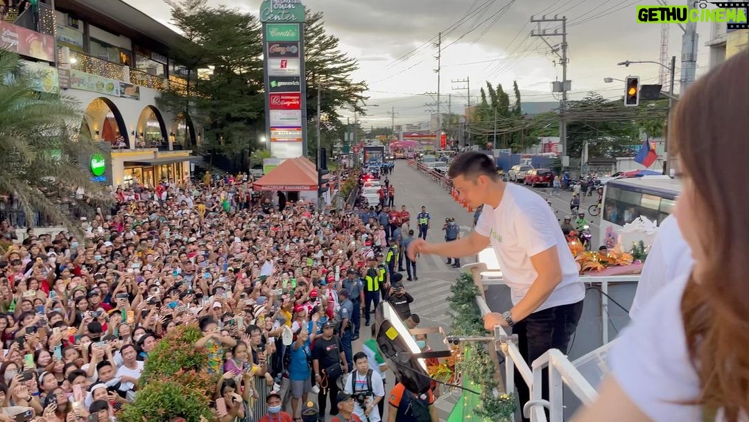 Marian Rivera Instagram - DAMANG-DAMA NAMIN ANG INYONG GREATEST LOVE NA MASARAP I-REWIND! π Maraming salamat sa pakikisaya sa #RewindMMFF cast sa #MMFF2023 Parade of Stars! π« Kitakits ulit sa December 25! Unahing mag-REWIND with your loved ones sa #MMFF2023! πβͺ