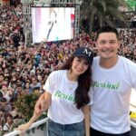 Marian Rivera Instagram - DAMANG-DAMA NAMIN ANG INYONG GREATEST LOVE NA MASARAP I-REWIND! 💚 Maraming salamat sa pakikisaya sa #RewindMMFF cast sa #MMFF2023 Parade of Stars! 💫 Kitakits ulit sa December 25! Unahing mag-REWIND with your loved ones sa #MMFF2023! 🎄⏪