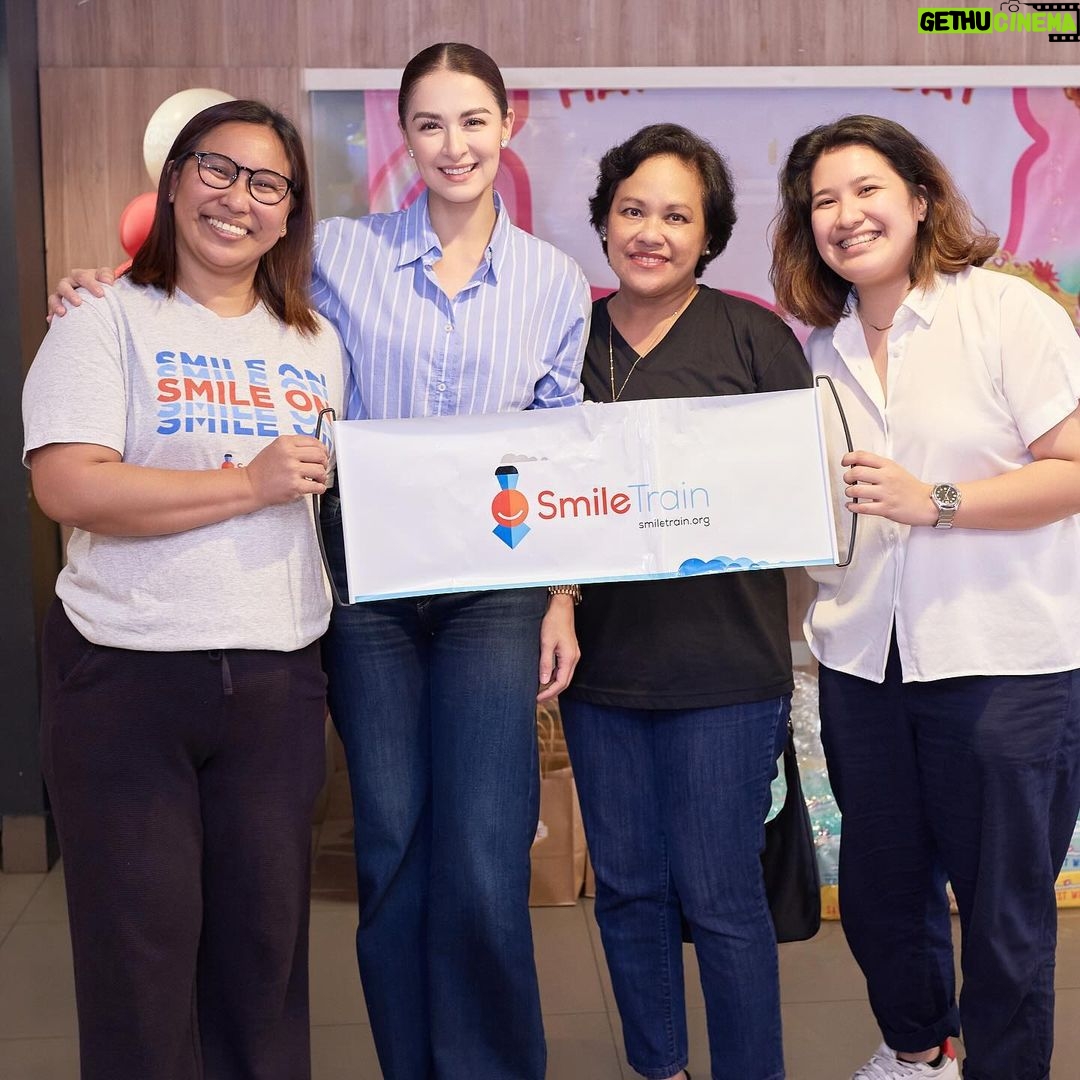 Marian Rivera Instagram - Your dedication, compassion, and tireless efforts bring countless smiles to children’s faces. Salamat sa inyo ♥️ And to my @allaccesstoartists.ph Family Thank you! Para sa mga updates tungkol sa libreng operasyon, mag send lang ng message sa @smiletrainph o mag-text sa 0917-5287246 Libre lang ang ngumiti 🙏🏻 #YANangSmile #SmileMakers