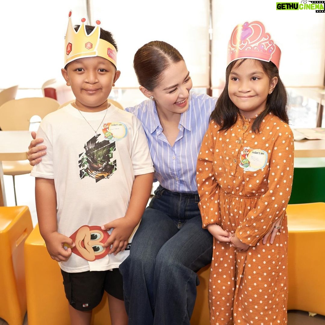 Marian Rivera Instagram - The smiles of these incredible Smile Train kids always have a special place in my heart. 💙 Let’s work together to create a world full of beautiful smiles! #SmileTrainFamily #YANangSmile ♥️