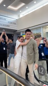 Marian Rivera Instagram - KAYO NAMAN ANG NAGPAIYAK SA DONGYAN! 🥺💚 Ibang klase kayo magpakita ng greatest love! 🔥💚 Sana’y sama-sama rin kayo ng inyong greatest love na manood o mag-REWIND ng panonood ng #RewindMMFF sa pagsalubong natin sa 2024! #RewindNowShowing in MORE CINEMAS NATIONWIDE! #MMFF2023