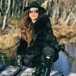 Mariana Rios Instagram - 30 dias por aí… Roma, Milão, Paris, Champagne, Budapeste, Lapônia, Helsinque. Seguindo o plano de as vezes não ter um plano. Simplesmente deixar acontecer! “Você nunca vai encontrar a mesma pessoa duas vezes. Nem mesmo na mesma pessoa.” Imagine então depois de uma viagem! ❤️ Algum palpite sobre o próximo destino? Eu tenho! 🙃 Helsinki Airport