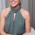 Mariana Rios Instagram - Vocês já devem saber que para enfrentar desafios, precisamos de soluções inovadoras. Aprendendo com o que passou, valorizando os erros, os acertos, encarando a vida com resiliência pois assim podemos pensar fora da caixa. Me identifico com a @guideinvestimentos por compartilhar essa mesma crença. Não me sinto sozinha, eles pensam comigo e me ajudam a enfrentar desafios para conquistar meus objetivos. #issorende