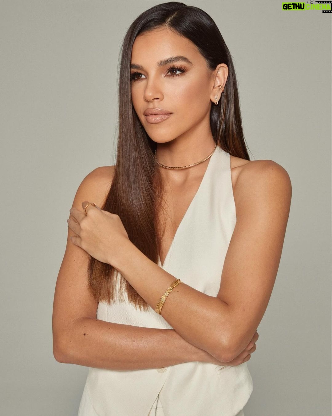 Mariana Rios Instagram - Aquela beleza que só as peças da @moranaoficial tem! ❤️✨