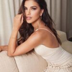 Mariana Rios Instagram - Uma paixão? Por @moranaoficial ❤️ Paris, France