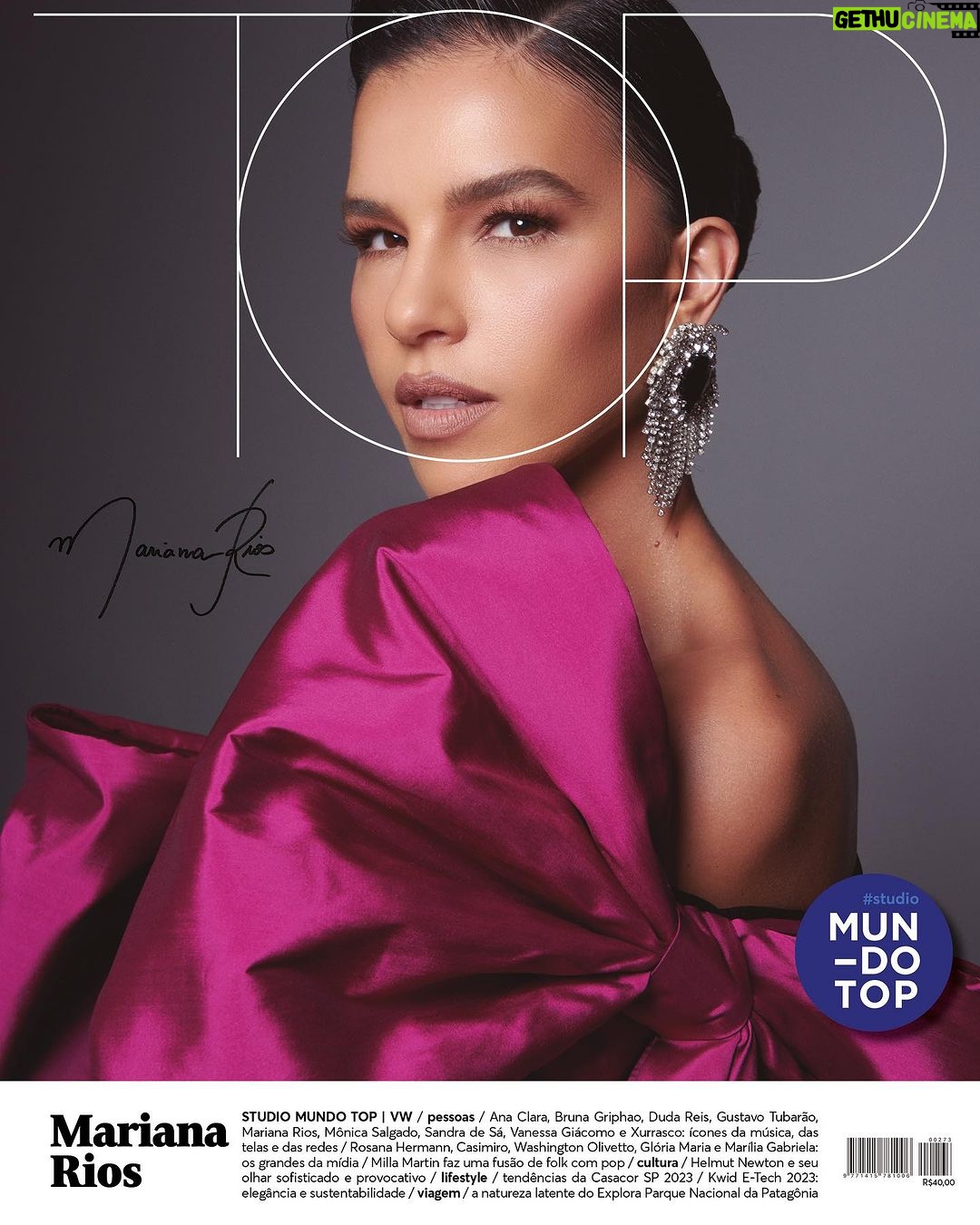 Mariana Rios Instagram - @marianarios canta, atua em TV e cinema, é apresentadora, criadora de conteúdo e escritora. Mineira de Araxá, estreou na televisão como Yasmin, em Malhação, da @tvglobo, na edição protagonizada por @sophiecharlotte1 e @caiocastro. Ainda na Globo, fez outras novelas: Araguaia, Além do Horizonte e Salve Jorge. Em 2016, abraçou o desafio de ser apresentadora de um reality musical. No anos seguintes, mostrou suas versões cantora e escritora: lançou o EP Eu e Você e o livro Basta Sentir, que reforça seu método de acreditar nos sonhos. Em 2021, lançou o projeto musical Basta Sentir Deus, um EP autoral que traz canções como forma de oração. Na @recordtvoficial, substituiu @SabrinaSato em Ilha Record e atualmente, está à frente de @AGrandeConquista, outro formato original da emissora. 📌 Leia a entrevista na íntegra e garanta já a sua revista física através do nosso Whatsapp (link na bio). 📷: @miro_foto #TOPMagazine #MundoTOP #MarianaRios #Icônicos São Paulo, Brazil