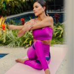 Mariana Rios Instagram - Oi meus amores. Foi uma surpresa incrível conhecer a Trinys meses atrás quando começamos nossa parceria. Fotografei a Nova Coleção de Verão da Trinys e fiquei impressionada com o que descobri. Esta marca é realmente especial, criando peças que nos ajudam a performar melhor, nos sentindo mais confortáveis nos treinos e até mesmo fora deles. Cada peça, sem exceção, é incrível e tem um propósito em sua confecção - seja alta compressão, conforto térmico, toque suave ou até mesmo proteção UV. A Trinys une estilo e tecnologia como ninguém! E a coleção de Verão está simplesmente deslumbrante! Uma variedade incrível de produtos que realmente te empolgam a treinar. #TrinysFitness #ModaFitness #VerãoComTrinys #embracetrinys #publi São Paulo, Brazil