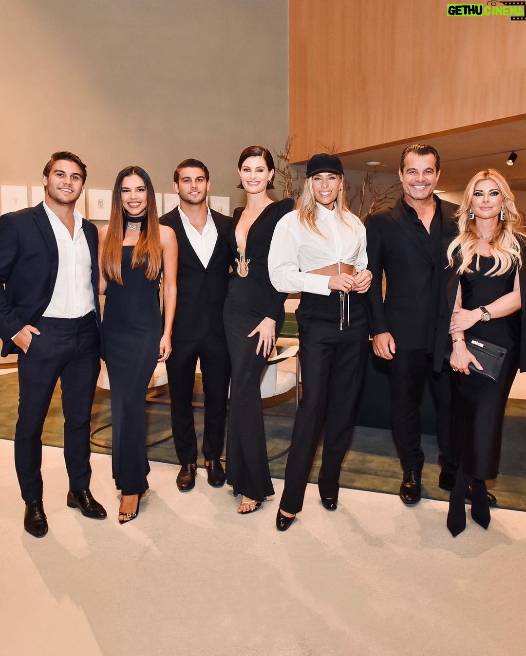 Mariana Rios Instagram - Sempre bom acompanhar de perto esse universo maravilhoso que é a @artefactooficialbrasil ❤️ Agora com um espaço incrível no Shopping Cidade Jardim em SP! ❤️✨ São Paulo, Brazil