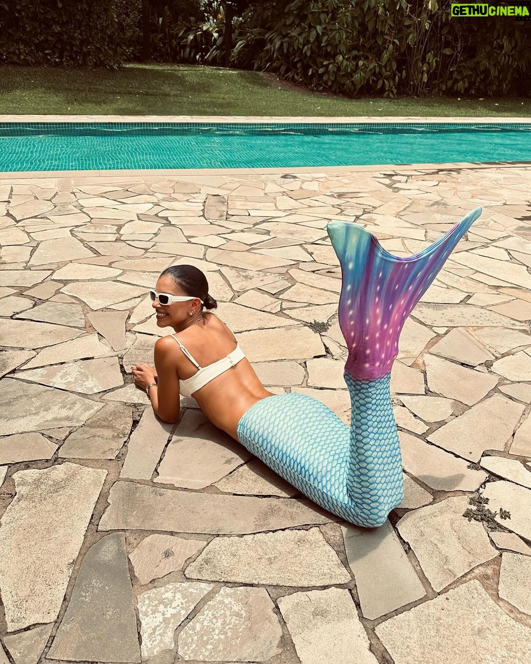 Mariana Rios Instagram - Perdidas no álbum de janeiro! O mês que mais parece um ano inteiro! 😅❤️