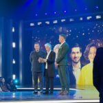 Marie-Agnes Strack-Zimmermann Instagram - Gestern Abend war ich zu Gast beim Deutschen Fernsehpreis 2023. Ich hatte dort die Ehre, die #Laudatio für die Nominierung des ARD-Auslandskorrespondenten und Leiter des ARD-Studios in der Ukraine, @vassiligolod, in der Kategorie „Beste Moderation/Einzelleistung Information” zu halten. Seine beeindruckende Laufbahn zeugt von seiner Leidenschaft und seinem Engagement für den #Journalismus. Ein großer Applaus auch an @arndtginzel, der schließlich in der Kategorie „Beste Moderation/Einzelleistung Information“ für seine intensive Berichterstattung zum Ukraine-Krieg geehrt wurde. Doch auch die ARD-Tagesthemen wurden für ihre Berichterstattung in der Ukraine gestern Abend ausgezeichnet. Ein Preis, der sicher auch Vassili Golods Verdienst ist. #Fernsehpreis #Ukraine #Journalismus