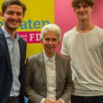 Marie-Agnes Strack-Zimmermann Instagram - Für mich gab es am Wochenende in Neumarkt bei Nürnberg eine schöne Überraschung. Mein lieber Kollege im Verteidigungsausschuss @nilsgruender hat mich zu sich in seinen Wahlkreis eingeladen. Bei einer Veranstaltung der @fdpneumarkt waren auch Vertreter der ukrainischen Gemeinde Neumarkt mit Versehrten des Krieges in der Ukraine vor Ort. Ich habe mich über Ihren Zuspruch gefreut und wurde mit einem tollen Kuchen überrascht. In meinem Büro in Berlin kam die Köstlichkeit sehr gut an. Neumarkt in der Oberpfalz