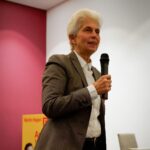 Marie-Agnes Strack-Zimmermann Instagram - Für mich gab es am Wochenende in Neumarkt bei Nürnberg eine schöne Überraschung. Mein lieber Kollege im Verteidigungsausschuss @nilsgruender hat mich zu sich in seinen Wahlkreis eingeladen. Bei einer Veranstaltung der @fdpneumarkt waren auch Vertreter der ukrainischen Gemeinde Neumarkt mit Versehrten des Krieges in der Ukraine vor Ort. Ich habe mich über Ihren Zuspruch gefreut und wurde mit einem tollen Kuchen überrascht. In meinem Büro in Berlin kam die Köstlichkeit sehr gut an. Neumarkt in der Oberpfalz