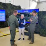 Marie-Agnes Strack-Zimmermann Instagram - Gestern konnte ich mir zusammen mit #NATO-Generalsekretär @jensstoltenberg, Bundesverteidigungsminister @boris.pistorius und weiteren Kolleginnen und Kollegen auf dem Fliegerhorst in Jagel einen vertieften Eindruck vom Ablauf der Übung „Air Defender 2023“ machen. Die Übung #AirDefender23 ist die größte Verlegeübung von Luftstreitkräften seit Bestehen der NATO. Sie demonstriert Solidarität im #Bündnis und transatlantische Verbundenheit: Vom 12. bis 23. Juni trainieren bis zu 10.000 Übungsteilnehmer aus 25 Nationen mit 250 Luftfahrzeugen unter der Führung der #Luftwaffe Luftoperationen im europäischen Luftraum. In diesen Zeiten ist die Resilienz des Bündnisses wichtiger denn je.