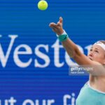 Marie Bouzková Instagram - Always so fun playing in Cincy! @cincytennis ☺️🫶🏼 Now it’s time to recover quick and get ready for @usopen 🍎🎾🐬🙏🏼 Lindner Family Tennis Center