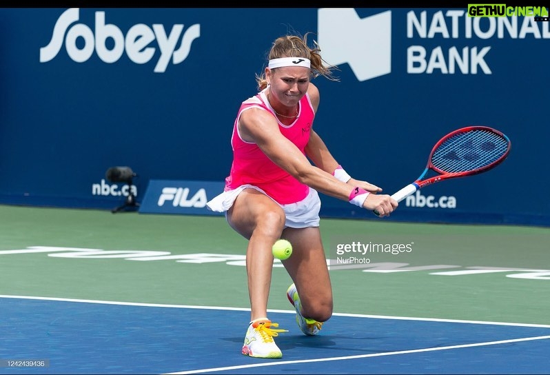 Marie Bouzková Instagram - One of my favorite tournaments @nbotoronto 🥰 Can’t wait to be back already!🫶🏼🎾🐬 National Bank Open