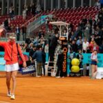 Marie Bouzková Instagram - Madrid - gracias de corazon❤️ These matches is why I love tennis so much. I’m motivated for more!💪🏼 Lets keep growing🐬 @mutuamadridopen @alvarodiaz.photo 🥰 Caja Mágica