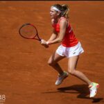 Marie Bouzková Instagram - What a day!😱💪🏼 I’m so happy to be in the round of 16 @mutuamadridopen 🤗🐬 Next match on Monday🍀 Muchas gracias por vuestro apoyo hoy!✨ Caja Mágica