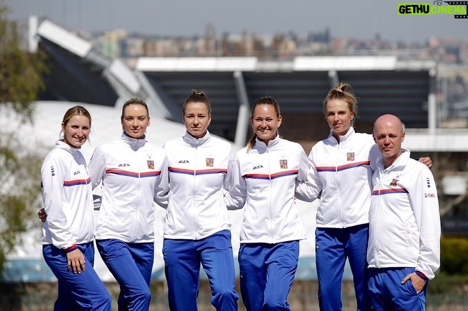 Marie Bouzková Instagram - @billiejeankingcup week at home🥰🇨🇿 Zítra jdeme na to!🎾 #pavellebeda @sportpics.cz I. ČLTK Praha