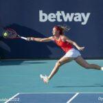 Marie Bouzková Instagram - Excited to be moving on😇🔥🐬 @miamiopen 📸 @tlaenpix @jimmie48tennis Hard Rock Stadium
