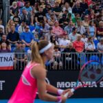 Marie Bouzková Instagram - Finalee🥰🙏🏼 Finals at home❤️ @tennispragueopen bez vás by to nešlo💪🏼🐬 Tak zase zítra!🍀 #LudekSipla @sportpics.cz TK Sparta Praha