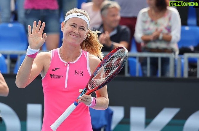 Marie Bouzková Instagram - Finalee🥰🙏🏼 Finals at home❤️ @tennispragueopen bez vás by to nešlo💪🏼🐬 Tak zase zítra!🍀 #LudekSipla @sportpics.cz TK Sparta Praha