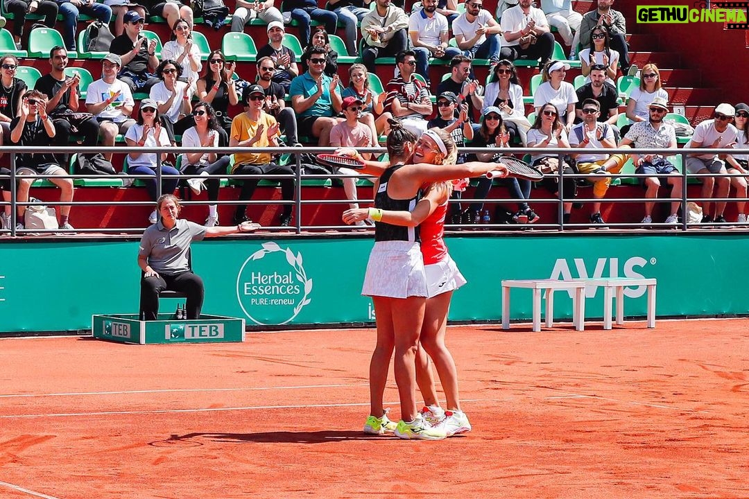 Marie Bouzková Instagram - “Life is better when you have someone like Sara by your side” @sarasorribes 🥰 Thank you @tennischampist for having us🤗 Istanbul, Turkey