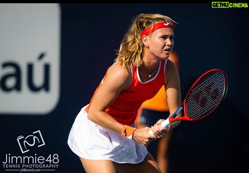 Marie Bouzková Instagram - Excited to be moving on😇🔥🐬 @miamiopen 📸 @tlaenpix @jimmie48tennis Hard Rock Stadium