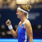 Marie Bouzková Instagram - Debut and 3-0 win for us🥰💪🏼🤩 We go again Friday!!🇨🇿🙏🏼 @billiejeankingcup @jsmeceskytenis photo by #pavellebeda @sportpics.cz Estadio Olímpico de La Cartuja