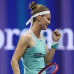 Marie Bouzková Instagram - Love these tennis battles. Thank you for your support and energy last night🤩 Will work hard to come back stronger and recover for what is next🙏🏼 @usopen @officialpureprotein @duracell 🐇🔋🐬 Arthur Ashe Stadium