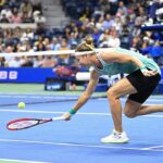 Marie Bouzková Instagram - Love these tennis battles. Thank you for your support and energy last night🤩 Will work hard to come back stronger and recover for what is next🙏🏼 @usopen @officialpureprotein @duracell 🐇🔋🐬 Arthur Ashe Stadium