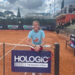 Marie Bouzková Instagram – Missed playing here last year but it was worth the wait🤩 Into the next round🤗💪🏼🐬 @internazionalibnlditalia And these Joma Roma shirts @jomasportitalia 😁🎾 Foro Italico