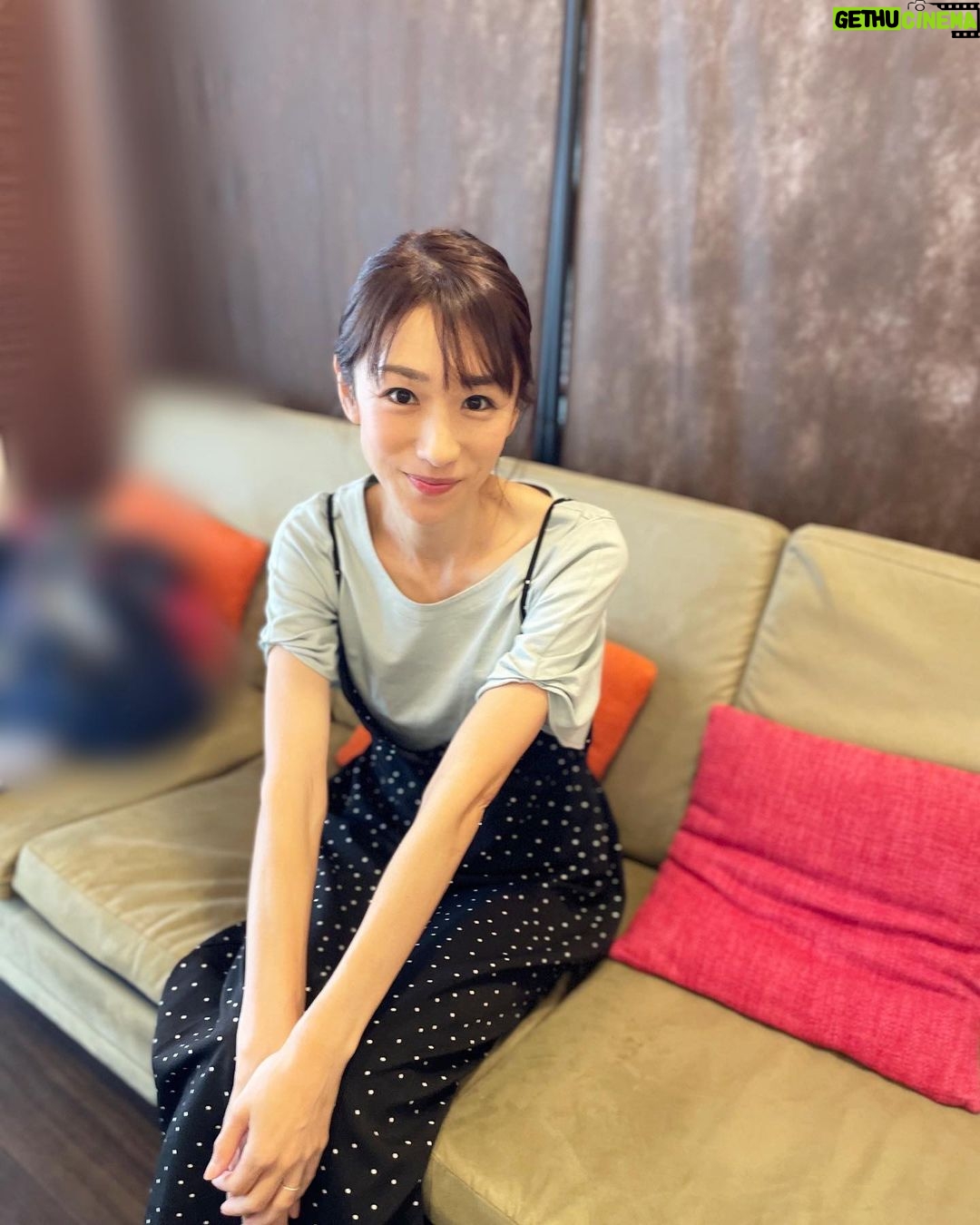 Mariko Dou - 2.2K Likes - 今日から10月ですね🍂今年も残り3ヶ月なんて信じられません、、、💦
さて明日は島本アナの代理で「ワイド!スクランブル」のピックアップニュースを担当予定です!よろしくお願いします✨
#今日 から
#10月ですね
#娘 の
#美容院 に付き添ってます
#明日 は
#ワイドスクランブル
#よろしくお願いします
#堂真理子 #テレビ朝日 #アナウンサー