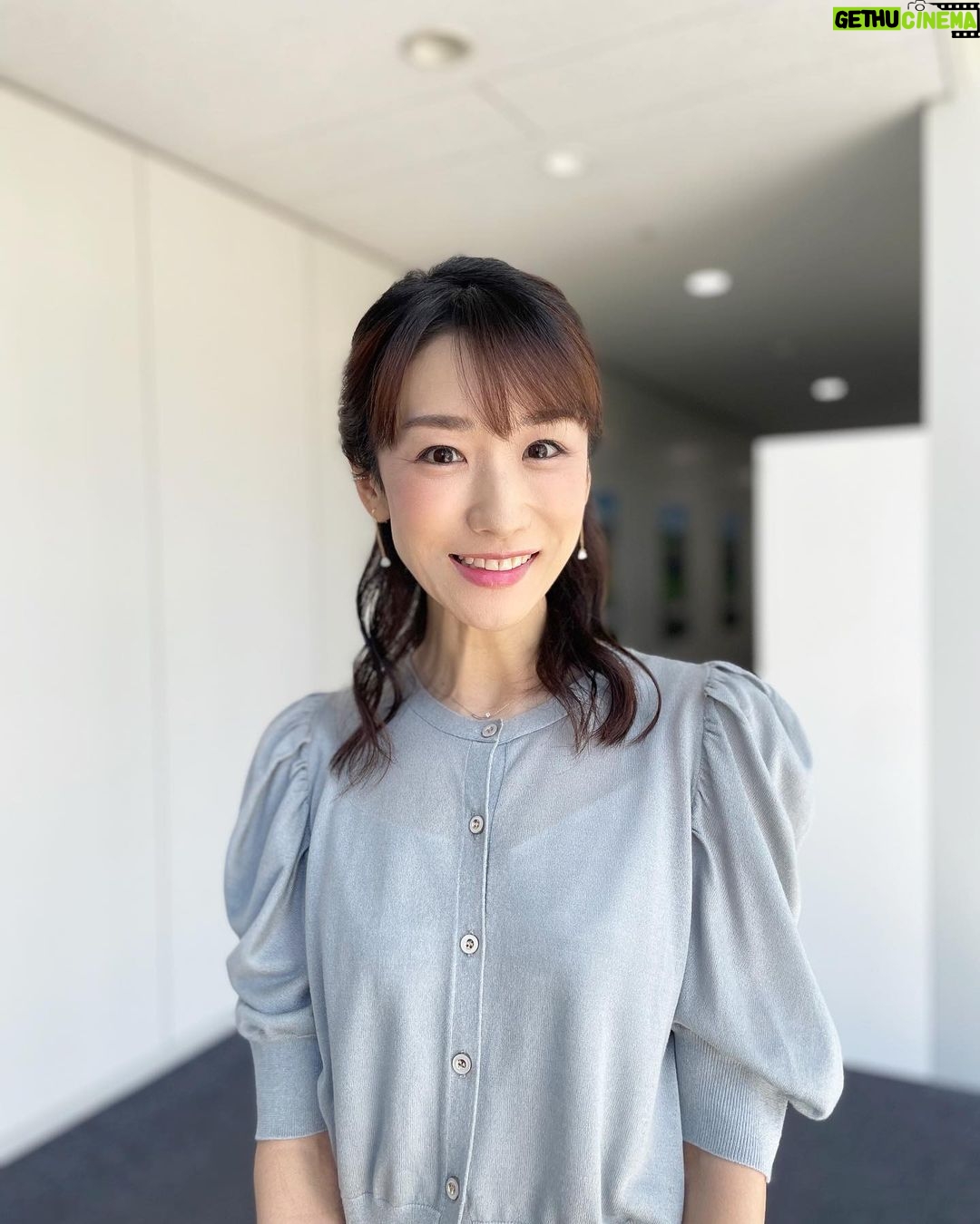 Mariko Dou - 2.7K Likes - 本日の「ワイド!スクランブル」の衣装は、
☆ニット,スカート… #laissepasse
☆アクセサリー… #ete
でした👗✨
今日も暑いですが、午後も頑張りましょう♪
#大下容子ワイドスクランブル #ワイドスクランブル #ニュース #テレビ朝日 #堂真理子 #アナウンサー #アナウンサー衣装 #番組衣装