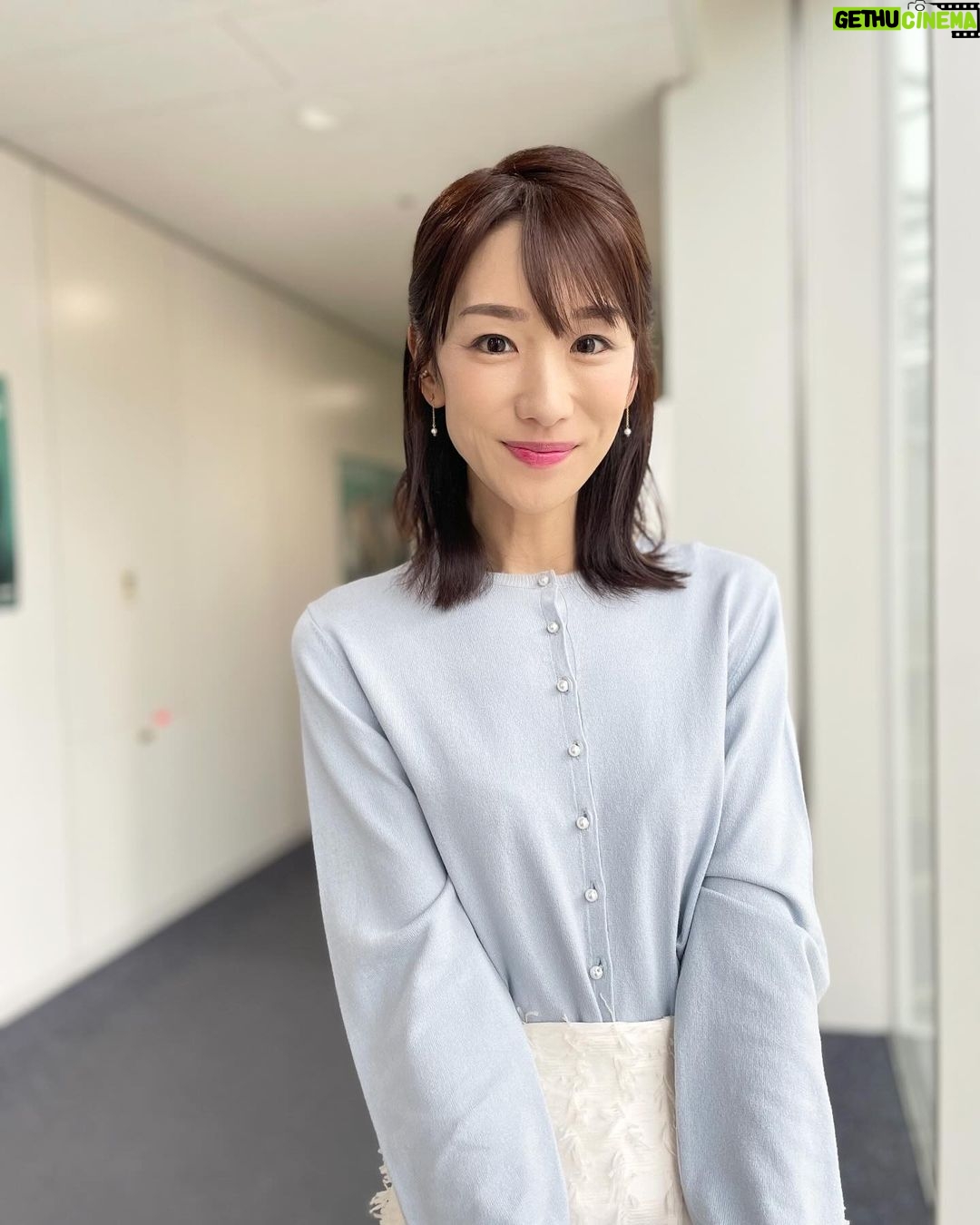 Mariko Dou - 2.3K Likes - 本日の「ワイド!スクランブル」の衣装は、
☆カーディガン… #lounie
☆スカート… #stola
☆アクセサリー… #ete
でした👗✨
今週もお疲れ様でした😊
#大下容子ワイドスクランブル #ワイドスクランブル #ニュース #テレビ朝日 #堂真理子 #アナウンサー #アナウンサー衣装 #番組衣装