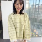 Mariko Dou Instagram - 本日のアベモニとワイド！スクランブルの衣装です👗✨ 「ワイド！スクランブル」は、 ☆ブラウス,パンツ… #lounie でした😊 アベモニはピンクのニット、ワイドスクランブルは黄色のブラウス、華やかな色合いに癒されました😊 明日も頑張ります❣️ よろしくお願いします✨ #アベモニ #ワイドスクランブル #大下容子ワイドスクランブル #ニュース #テレビ朝日 #堂真理子 #アナウンサー #アナウンサー衣装 #番組衣装