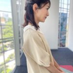 Mariko Dou Instagram - 本日の衣装は、 ☆ワンピース… #ノーリーズ ☆アクセサリー… #starjewelry でした👗✨ 襟付きワンピースが素敵でした💕 明日は、7時からアベモニを担当した後、「ワイド！スクランブル」のピックアップニュースを担当予定です。 どうぞよろしくお願いします☺️ #大下容子ワイドスクランブル #ワイドスクランブル #ニュース #テレビ朝日 #堂真理子 #アナウンサー #アナウンサー衣装 #番組衣装