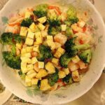 Mariko Dou Instagram - 先日の #おうちごはん は、ちらし寿司でした🍴野菜も海鮮も同時に食べられて大満足でした😋 朝晩はすっかり冷え込んできましたね❄️今日も一日お疲れ様でした✨暖かくしてお休みください😌 #ちらし寿司 #野菜 も #海鮮 もたっぷり #ごちそうさまでした #堂真理子 #テレビ朝日 #アナウンサー