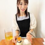 Mariko Dou Instagram - 先日、お友達とお茶をした時の写真☕️🍮 おしゃれなスイーツとアイスティーと楽しい時間に、癒されたひと時でした💕 充電の時間、大切ですね😌✨ 今週も頑張りましょう♪ #お友達 と #お茶 しました #ティータイム #プリン #アイスクリーム #アイスティー #ごちそうさまでした #癒し の #時間 #堂真理子 #テレビ朝日 #アナウンサー