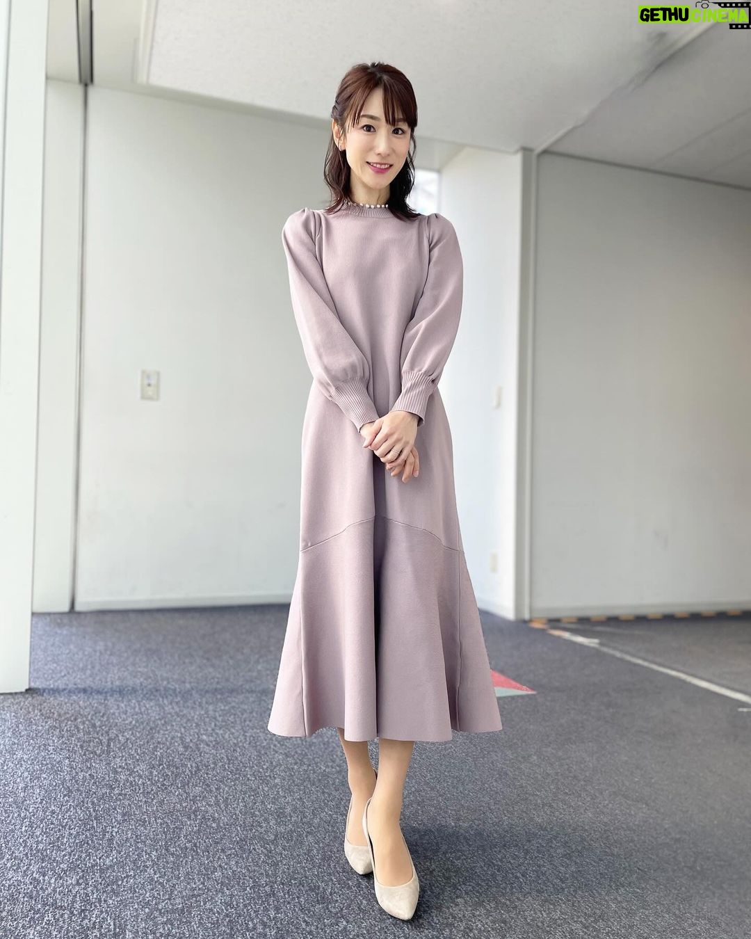 Mariko Dou - 2.3K Likes - おはようございます😃
年が明けて「ワイド!スクランブル」も、2回の金曜日の放送が終わりました。
今年も一つ一つの仕事を丁寧に、積極的に、取り組んでいきたいです😌
改めて本年もどうぞよろしくお願い致します✨
#大下容子ワイドスクランブル #ワイドスクランブル #ニュース #テレビ朝日 #堂真理子 #アナウンサー #アナウンサー衣装 #番組衣装