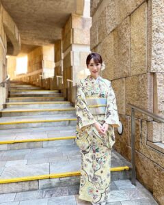 Mariko Dou Instagram - 皆さま 明けましておめでとうございます🎍 2024年がスタートしましたね✨ 素晴らしい年になりますように😌 本年もどうぞよろしくお願い致します❣️ さて、着物待ち受け配信が始まりました！ 是非、ダウンロードしていただけたら嬉しいです❣️ https://www.tv-asahi.co.jp/sphone/app/announcer/kimono/2024/ よろしくお願いします💕 #新年 #明けましておめでとうございます #2024 年 #着物 #待ち受け #配信 #今年もよろしくお願いします #堂真理子 #テレビ朝日 #アナウンサー