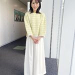 Mariko Dou Instagram - 本日のアベモニとワイド！スクランブルの衣装です👗✨ 「ワイド！スクランブル」は、 ☆ブラウス,パンツ… #lounie でした😊 アベモニはピンクのニット、ワイドスクランブルは黄色のブラウス、華やかな色合いに癒されました😊 明日も頑張ります❣️ よろしくお願いします✨ #アベモニ #ワイドスクランブル #大下容子ワイドスクランブル #ニュース #テレビ朝日 #堂真理子 #アナウンサー #アナウンサー衣装 #番組衣装