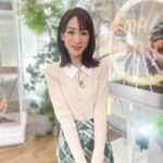 Mariko Dou Instagram - 本日のアベモニとワイド！スクランブルの衣装です👗✨ 「ワイド！スクランブル」は、 ☆ブラウス,パンツ… #lounie でした😊 アベモニはピンクのニット、ワイドスクランブルは黄色のブラウス、華やかな色合いに癒されました😊 明日も頑張ります❣️ よろしくお願いします✨ #アベモニ #ワイドスクランブル #大下容子ワイドスクランブル #ニュース #テレビ朝日 #堂真理子 #アナウンサー #アナウンサー衣装 #番組衣装
