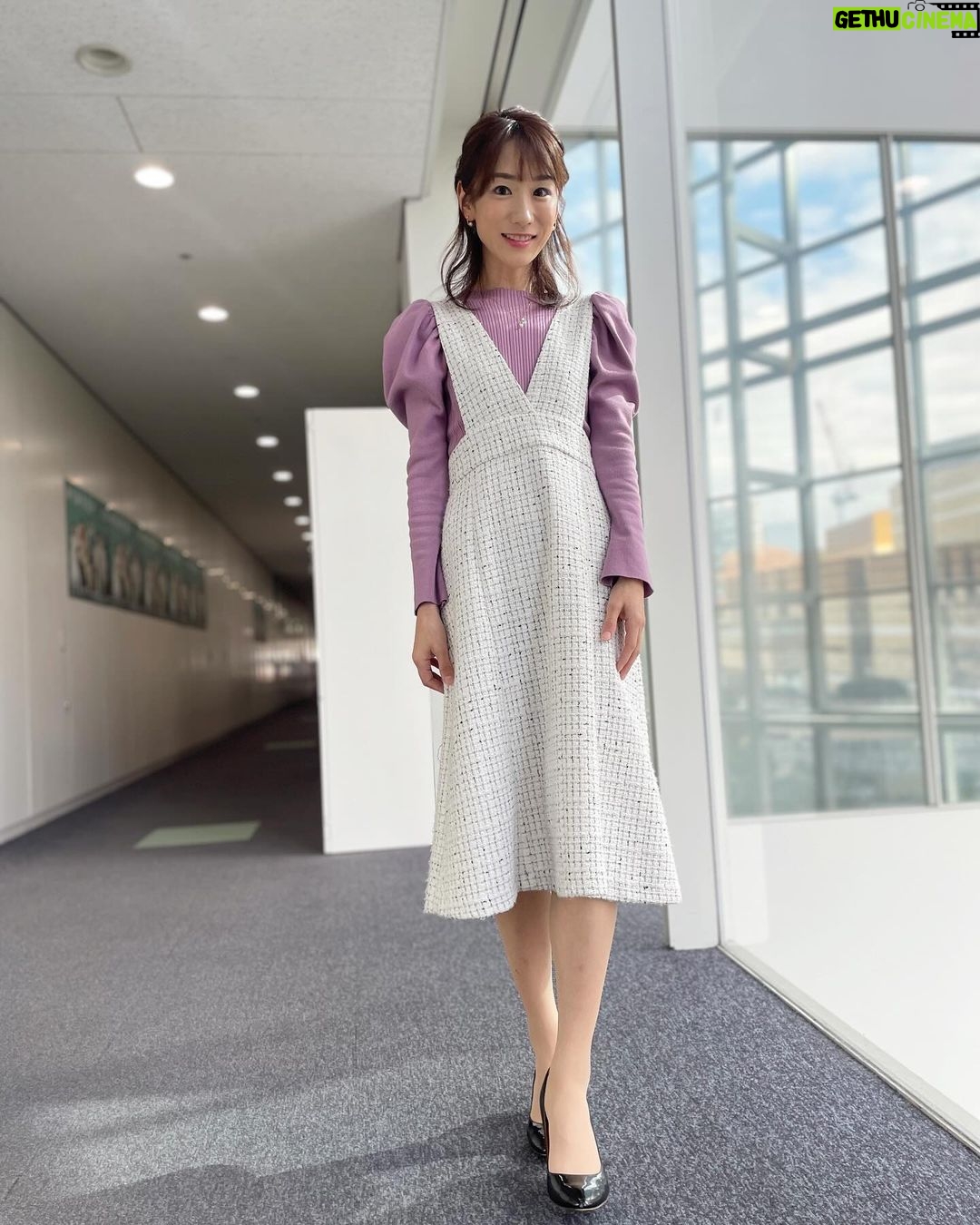 Mariko Dou - 2.4K Likes - 本日の「ワイド!スクランブル」の衣装は、
☆ニット,スカート… #laissepasse
☆アクセサリー… #starjewelry
でした👗✨
パフスリーブのピンクニットとジャンパースカートの組み合わせが冬らしくて素敵でした❄️💕
今日も寒かったですが、週末はさらに寒くなりそうですね⛄️
暖かくしてお過ごしください✨
今週もお疲れ様でした♪
#大下容子ワイドスクランブル #ワイドスクランブル #ニュース #テレビ朝日 #堂真理子 #アナウンサー #アナウンサー衣装 #番組衣装